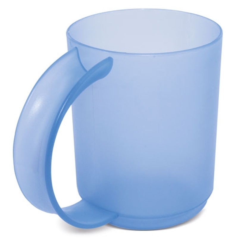 Пластиковый стакан