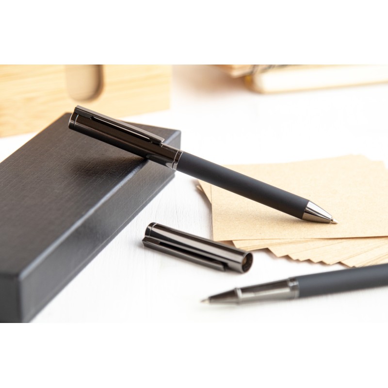 Набор ручек