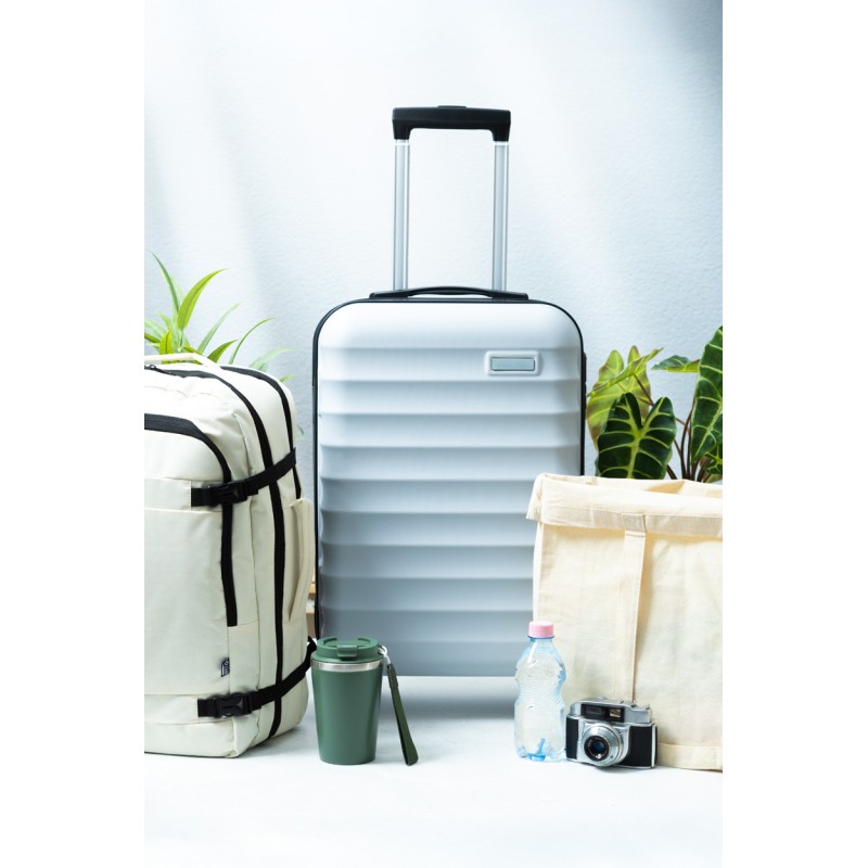 Чемодан для ручной клади из переработанного пластика pet