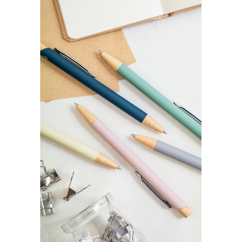 Шариковая ручка