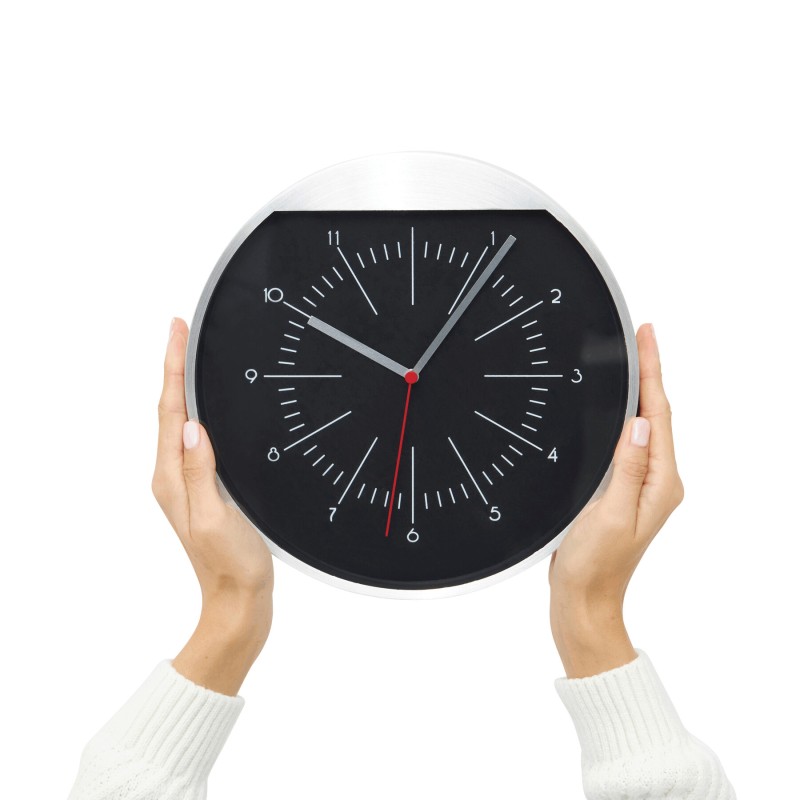 Часы настенные ROUNDABOUT