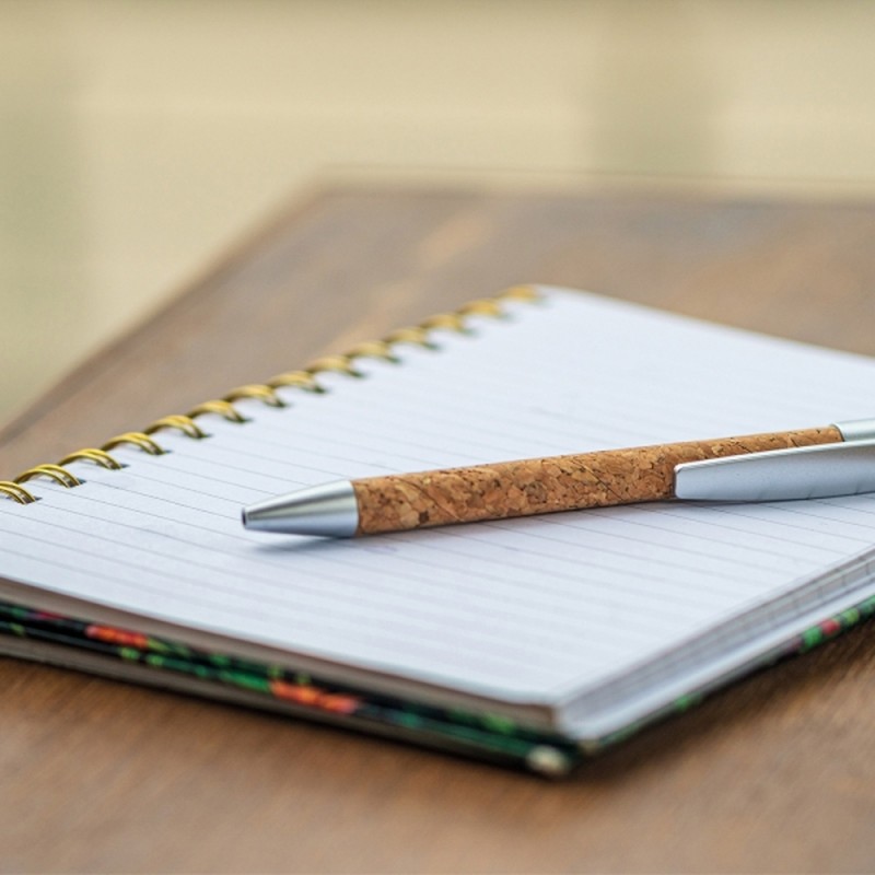 Ручка из пробки