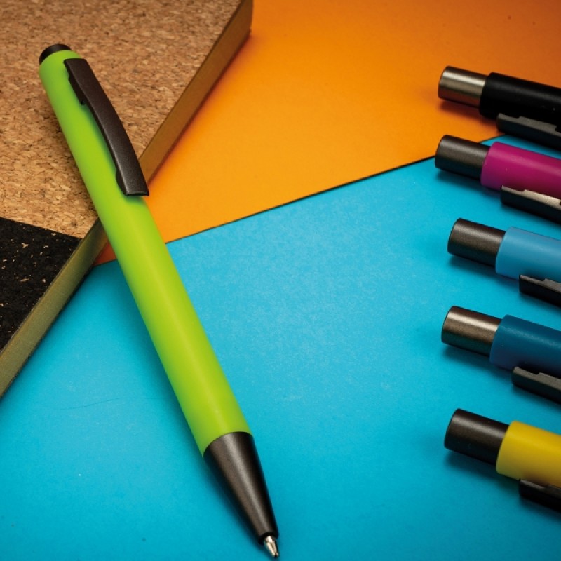 Пластиковая ручка