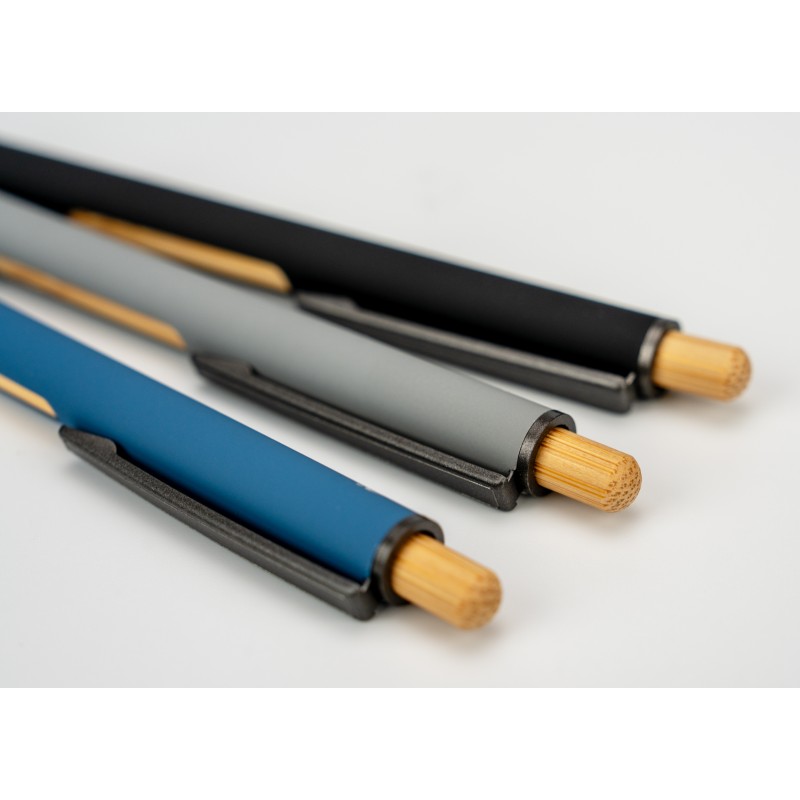 Ручка из переработанного алюминия