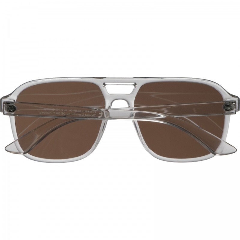 Солнцезащитные очки, изготовленные из переработанного полиэтилентерефталата (rpet)