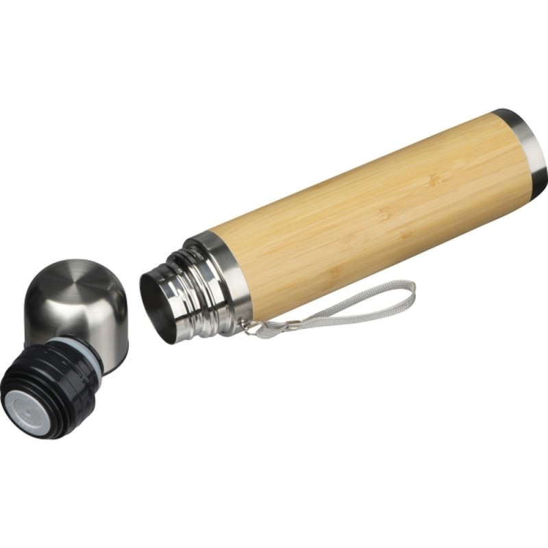 Термос с двойными стенками