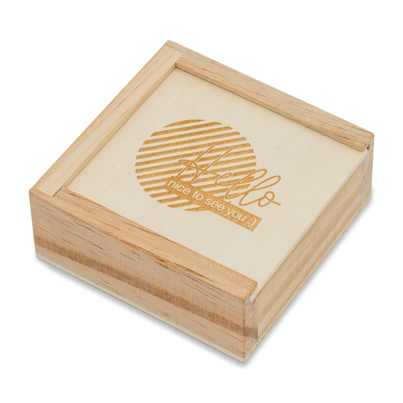 Игра в крестики-нолики, бежевый цвет